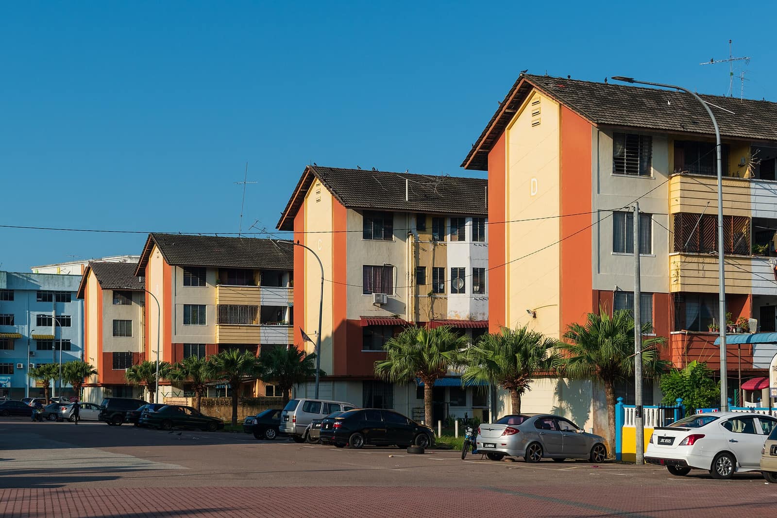 3-bedroom townhouse in BDC, Kuching, photo 1 of 3
