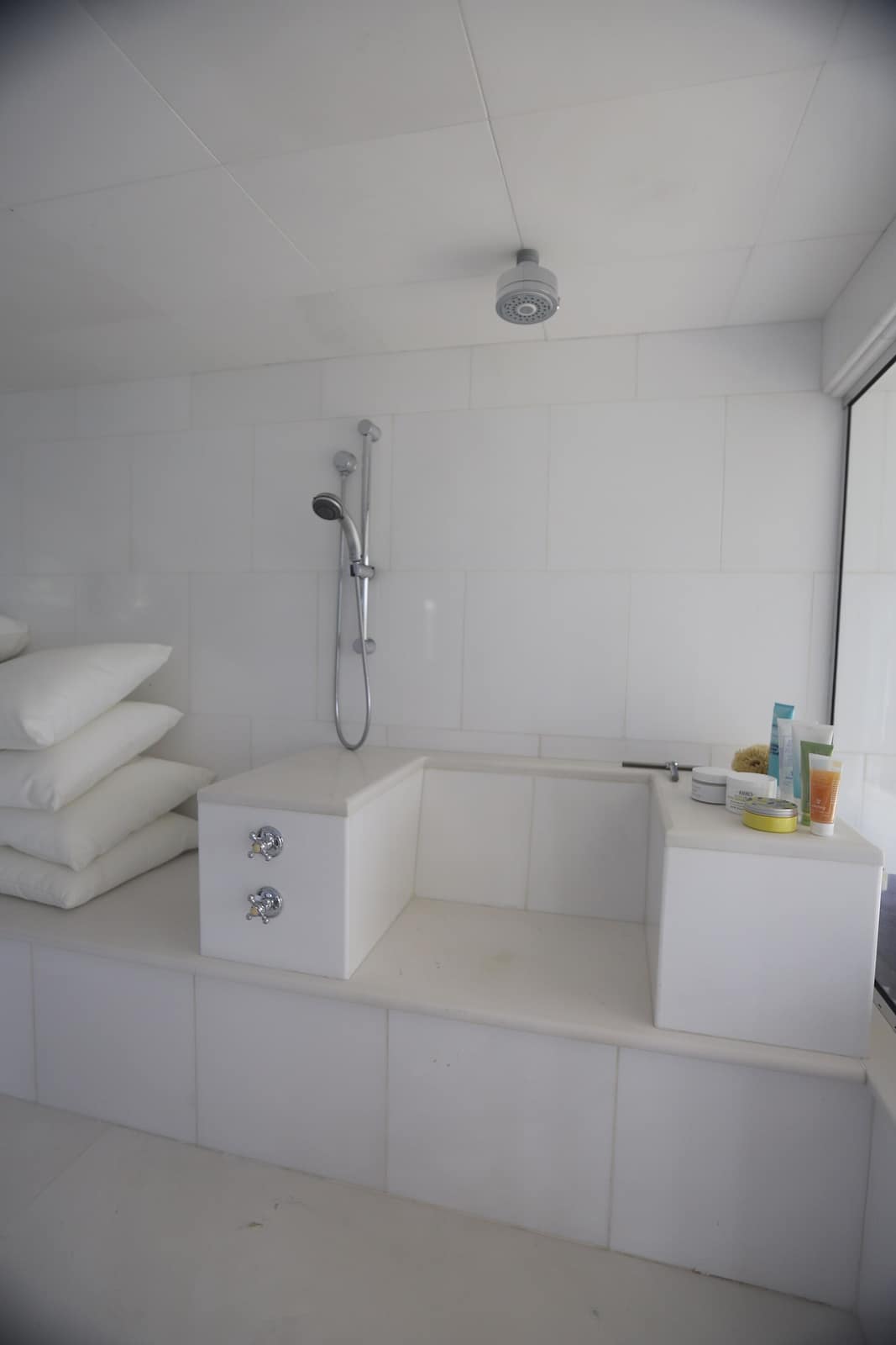 3-bedroom townhouse in Desa Ilmu, Kota Samarahan, photo 3 of 4